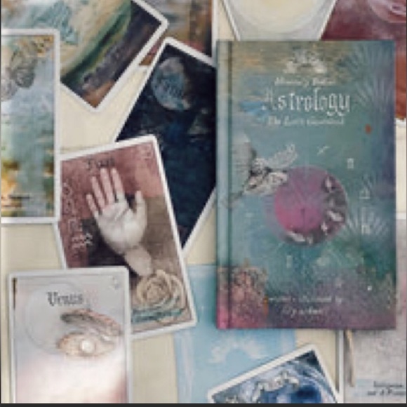 Heavenly Bodies Astrology: Deck & Little Guidebook BRAND NEW! NWT - Picture 7 of 10
